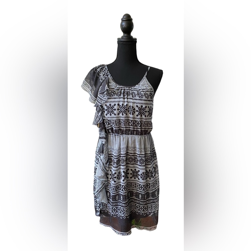 Rhapsody: Stylish Black and Gray Bohemian. Patterned Ruffle Asymmetrical Dress